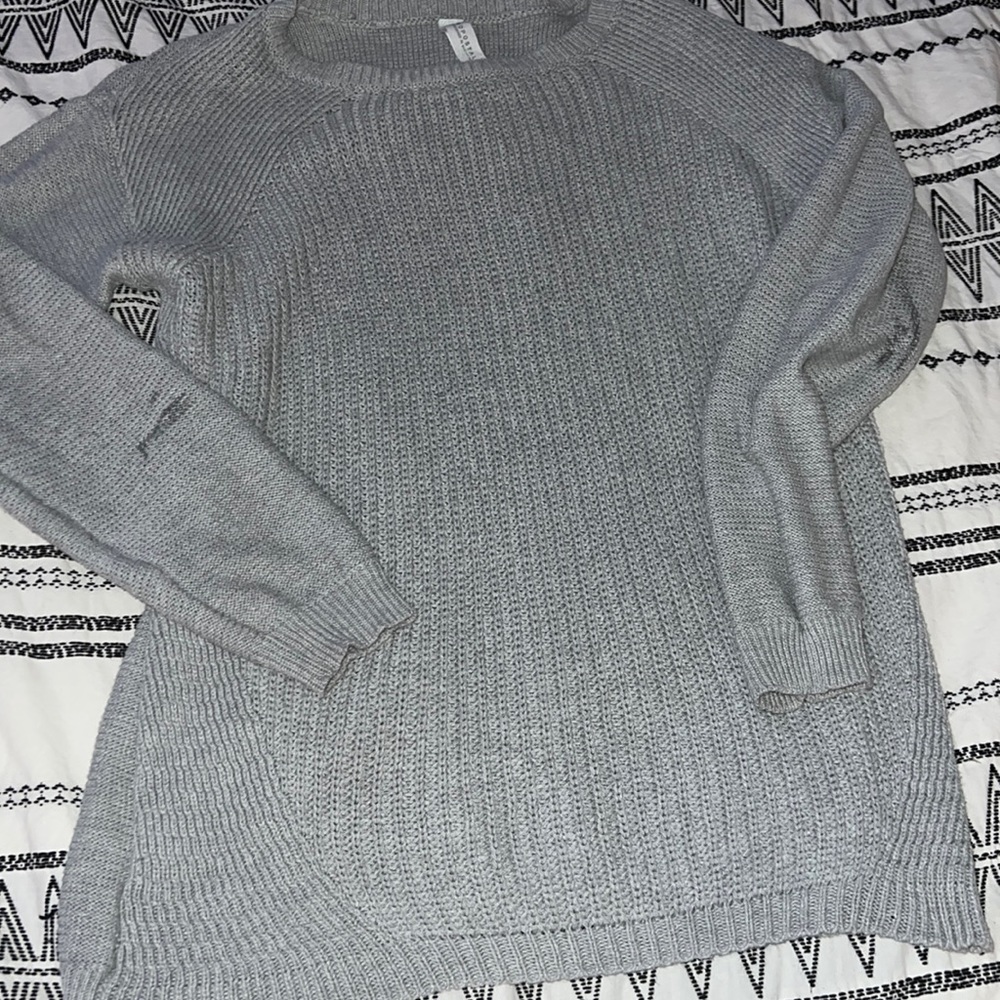 Aero sweater very warm cute for going outside does have two stains